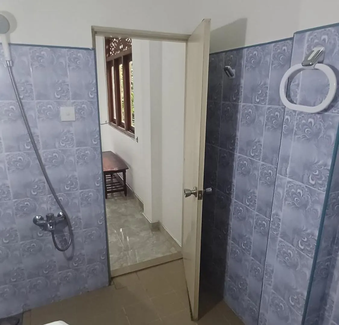 Ranawana Freedom Lodge Katugastota Apartment
