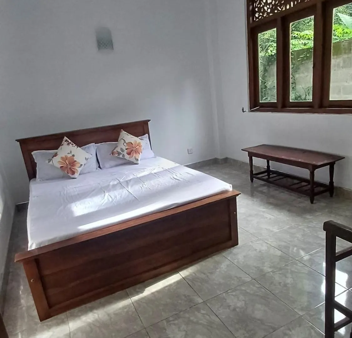 Ranawana Freedom Lodge Katugastota Apartment