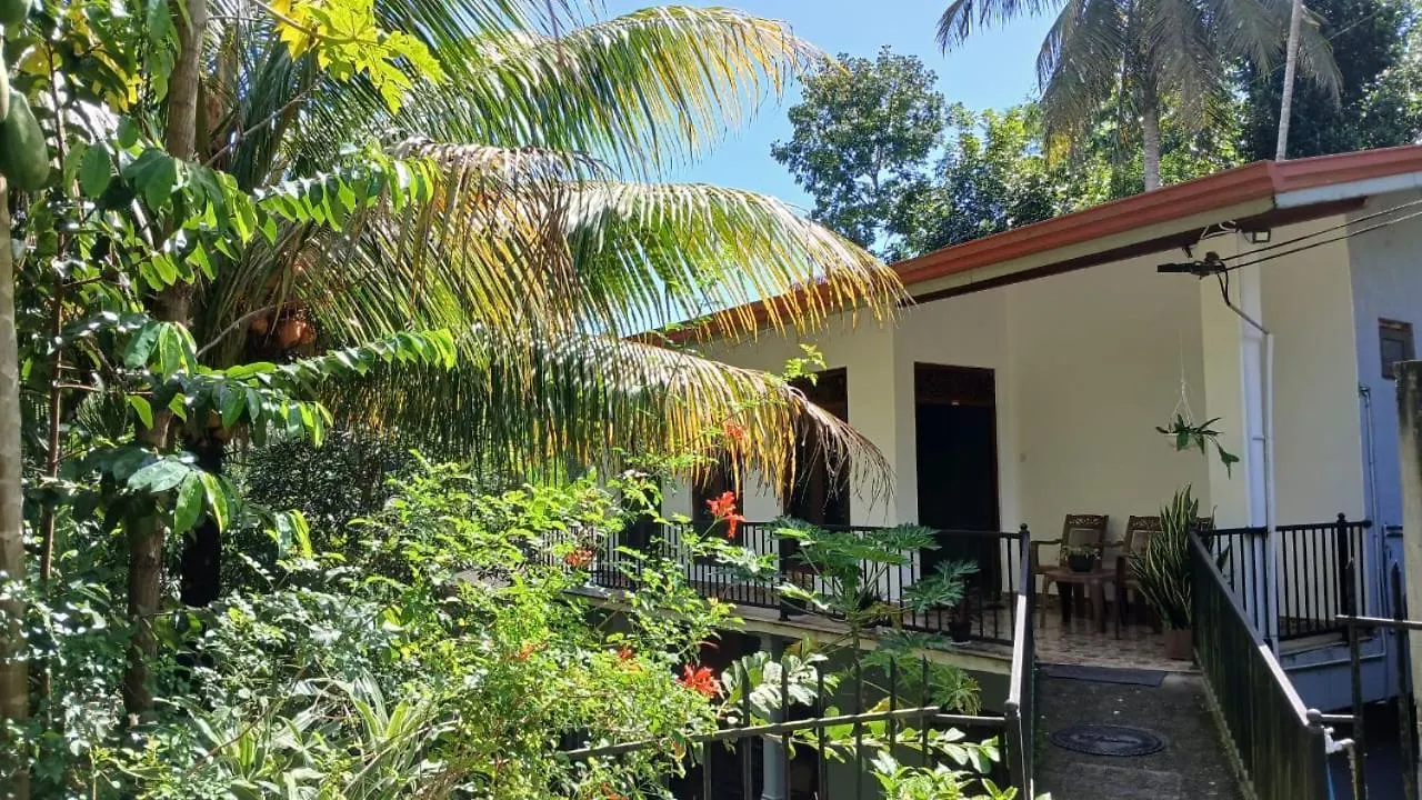 Ranawana Freedom Lodge Katugastota Apartment